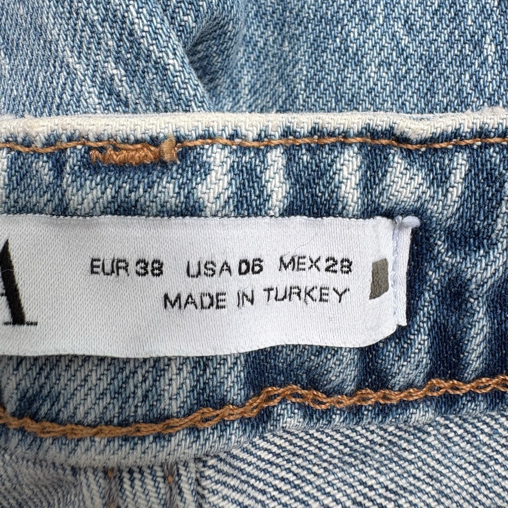 Zara Light Blue Distressed Women Jeans - Picture 4 of 5